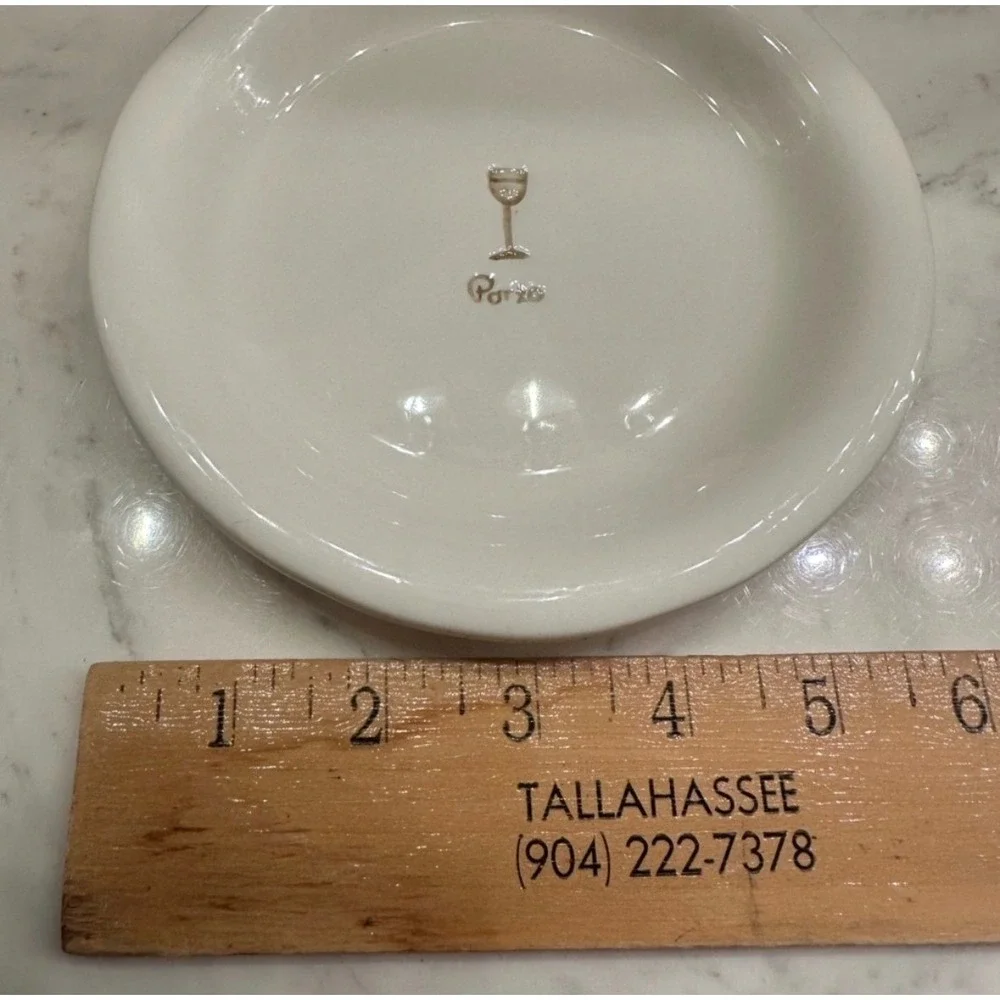 Williams Sonoma Red‎ Wine Series Burgundy/Porto Canapé/Appetizer Plates Set of 2
